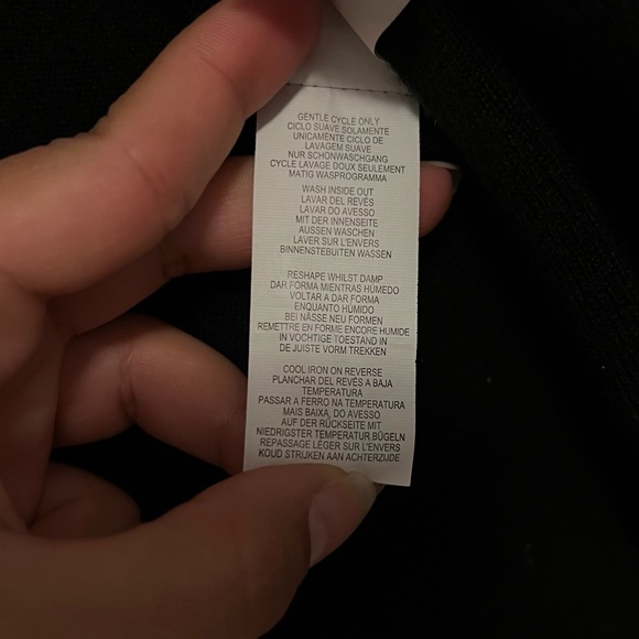 Atmosphere Sweater - Picture 4 of 4